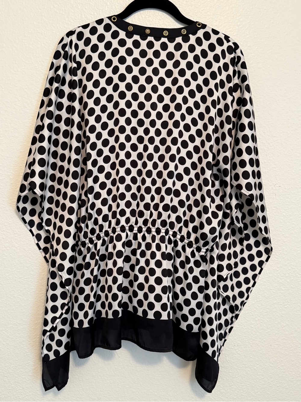 Michael Kors Black & White Polka Dot V-Neck Tunic with Gold Accents Size Large - Picture 3 of 9